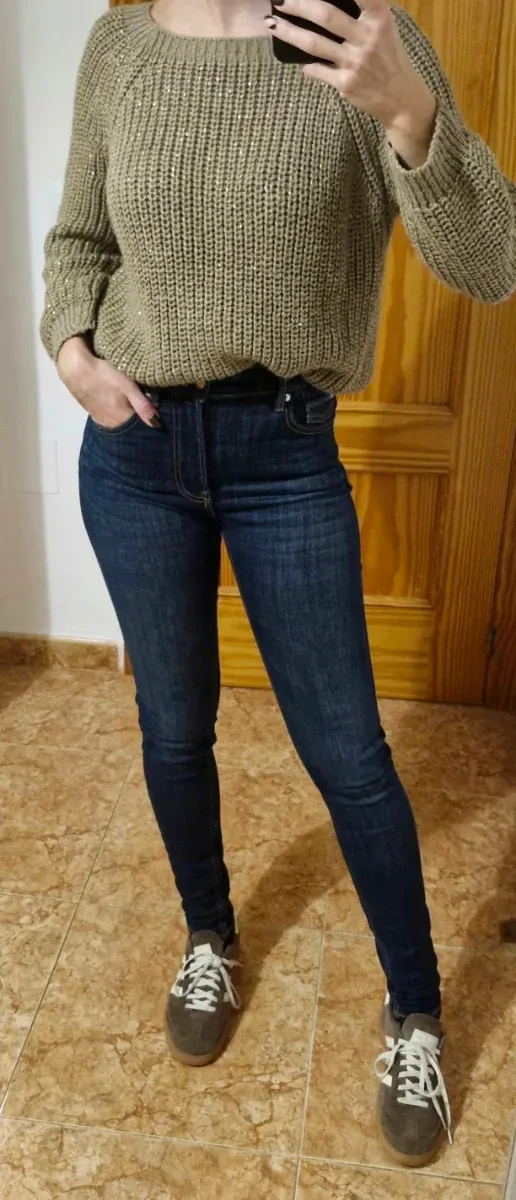 Jersey punto caqui con brillos