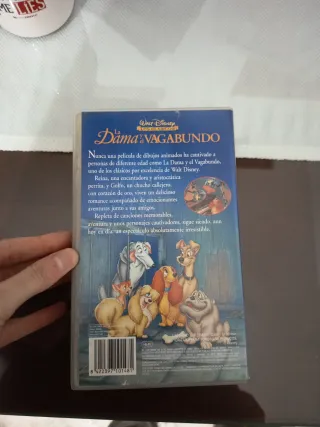 Película VHS Disney La Dama y el Vagabundo
