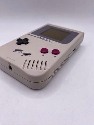 CONSOLA GAME BOY CON LINEAS EN PANTALLA