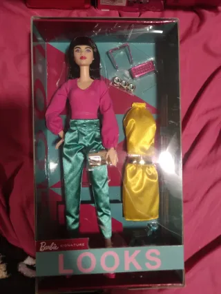 Barbie Signature Looks Muñeca