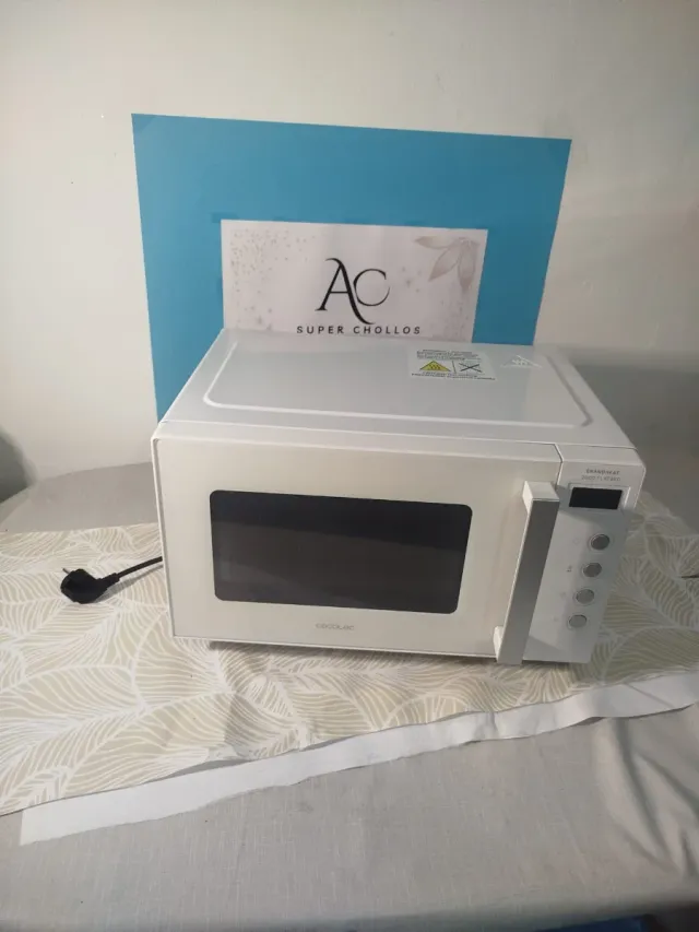 Cecotec Microondas GrandHeat 2000
