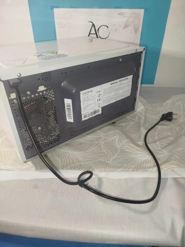 Cecotec Microondas GrandHeat 2000