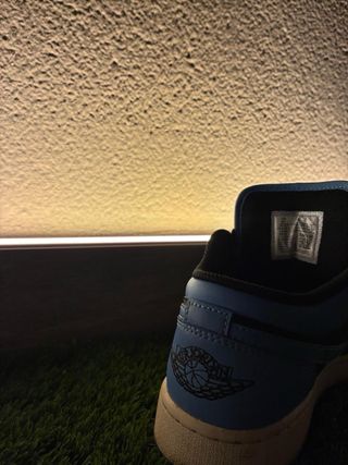 Zapatillas Jordan 1 Low Negras y Azules