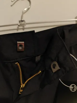 Pantalón montaña fino cómodo