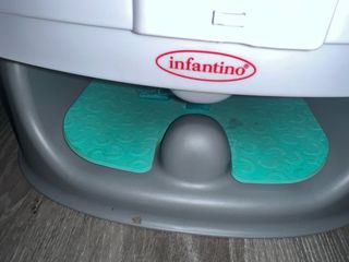 Sillita tipo trona infantino