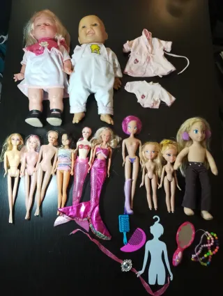 Lotto bambole vintage Winx Tecna Bratz Cloe