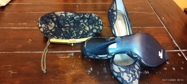 Zapatos de tacón Pura Lopez encaje negro y beige