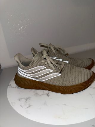 Scarpe Adidas Beige/Marrone