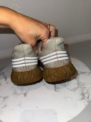 Scarpe Adidas Beige/Marrone