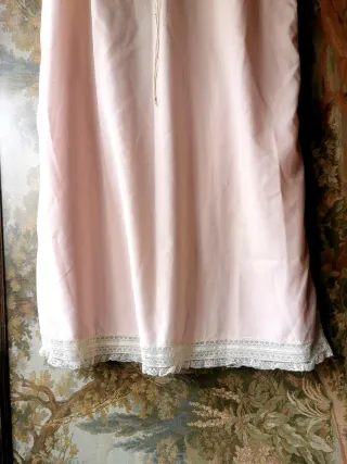 Camisón antiguo encaje valenciene  rosa