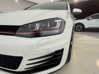 Volkswagen Golf 230cv Dsg6