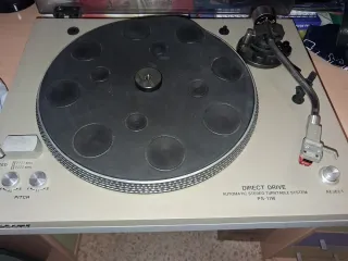 Máquina de escribir Olivetti Lettera 22