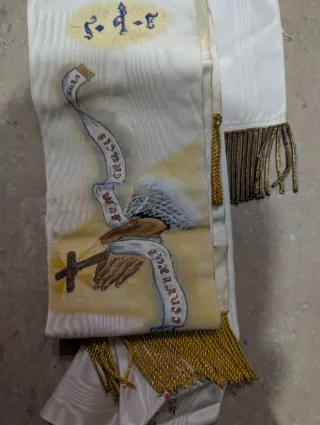 Estola de cura bordada