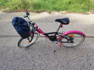 Bicicleta niña rosa y negra