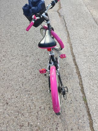 Bicicleta niña rosa y negra