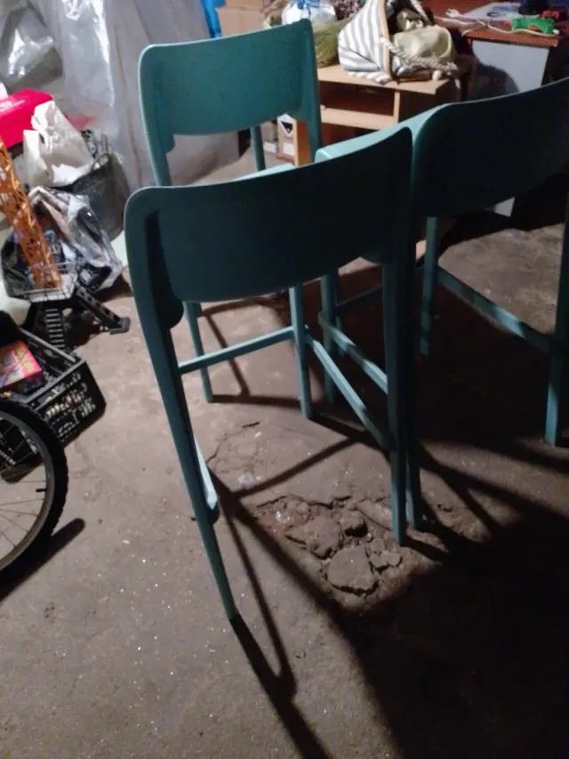 Taburetes altos color teal (Set de 3)