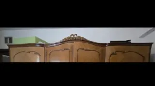 Armario de madera clásico estilo rococo