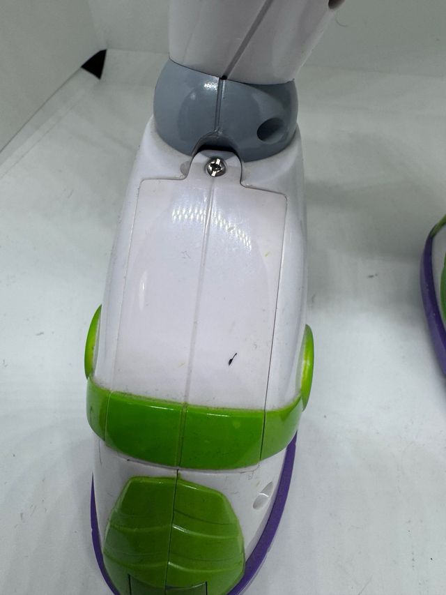 Robot interattivo Buzz Lightyear con telecomando 34 cm
