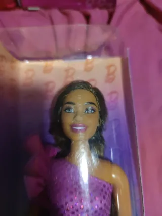 Barbie 225 Muñeca Vestido Morado