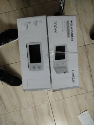 Microondas 700W LUMECO