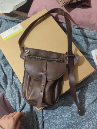 Bolso de cuero artesanal