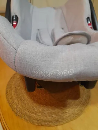 Silla portabebé gris. Grupo0 0-13 Kg
