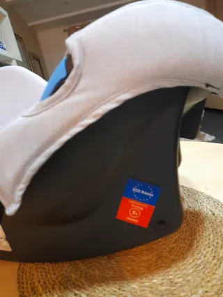 Silla portabebé gris. Grupo0 0-13 Kg