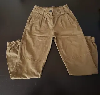 Pantalón Bershka verde oliva