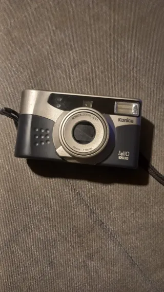 Cámara Konica Zoom Lens Vintage