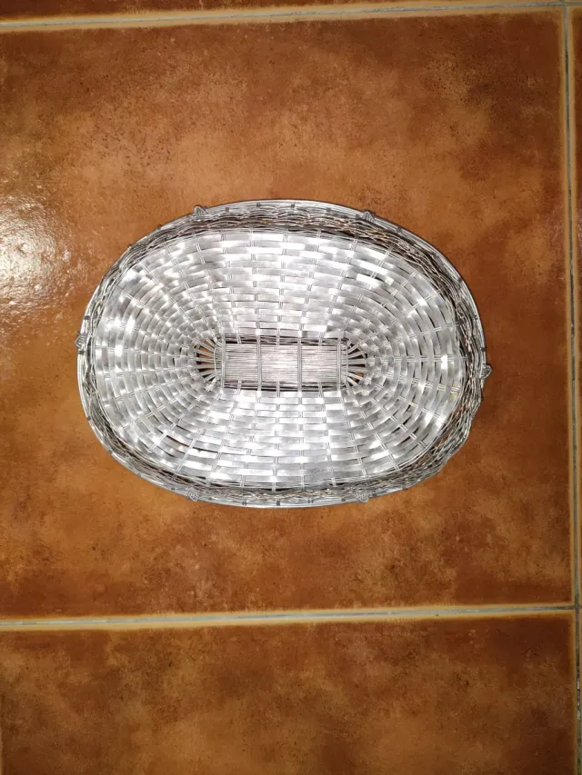 Cestino in alluminio intrecciato vintage