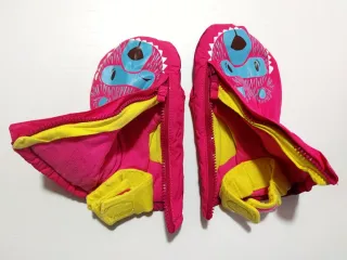 Manoplas infantiles con diseño de Erizo