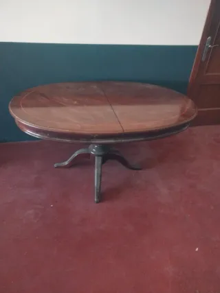 Mesa de salón redonda madera y metal