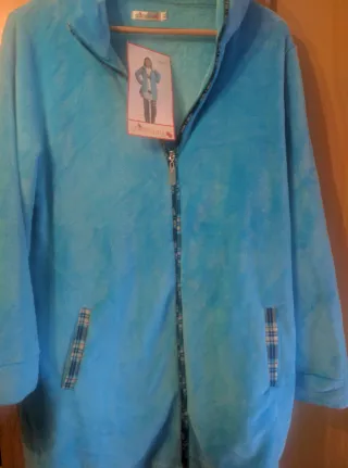 Bata de mujer muy suave.