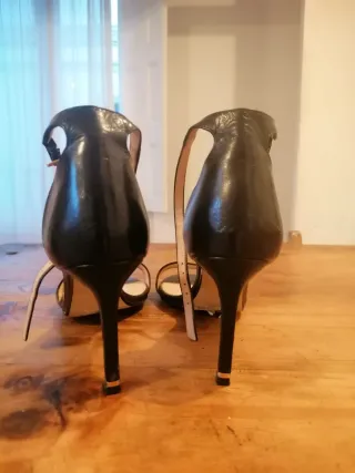 Sandalias de tacón ZENDRA piel negras