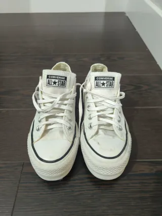 Zapatillas Converse blancas. Núm 36