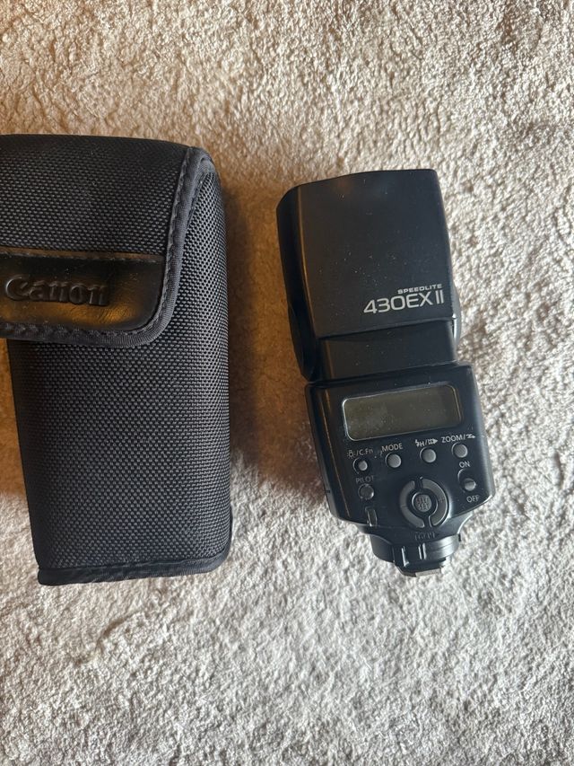Canon Speedlite 430EX II Flash