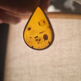 Colgante de ámbar autentico