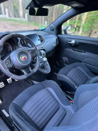 Abarth 695 2023
