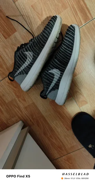 Zapatillas Nike casuales grises y negras