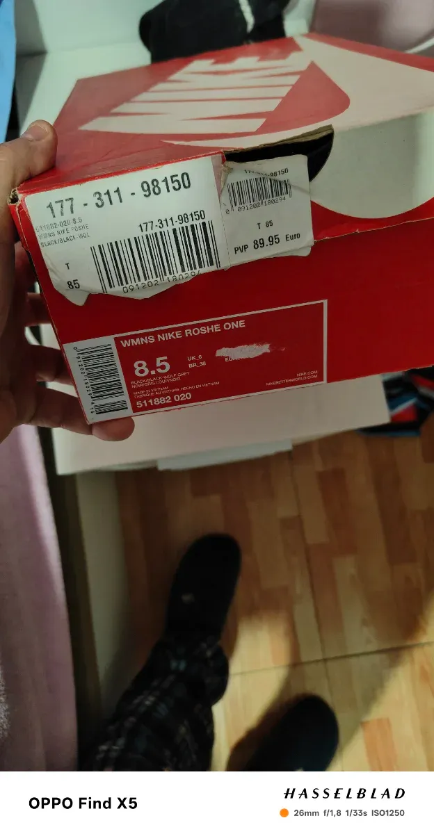 Zapatillas Nike casuales grises y negras