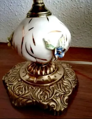 Coppia di antiche lampade da tavolo