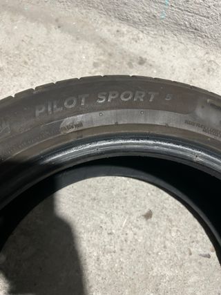 Neumático Michelin 225/50 R17 98Y