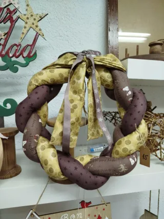 Corona de Navidad tela trenzada