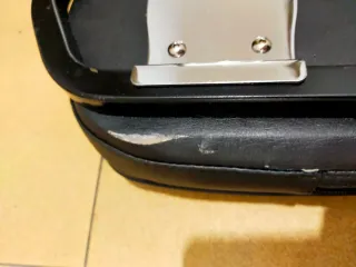 Respaldo para moto negro