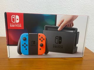 Consola Nintendo Switch Azul y Naranja