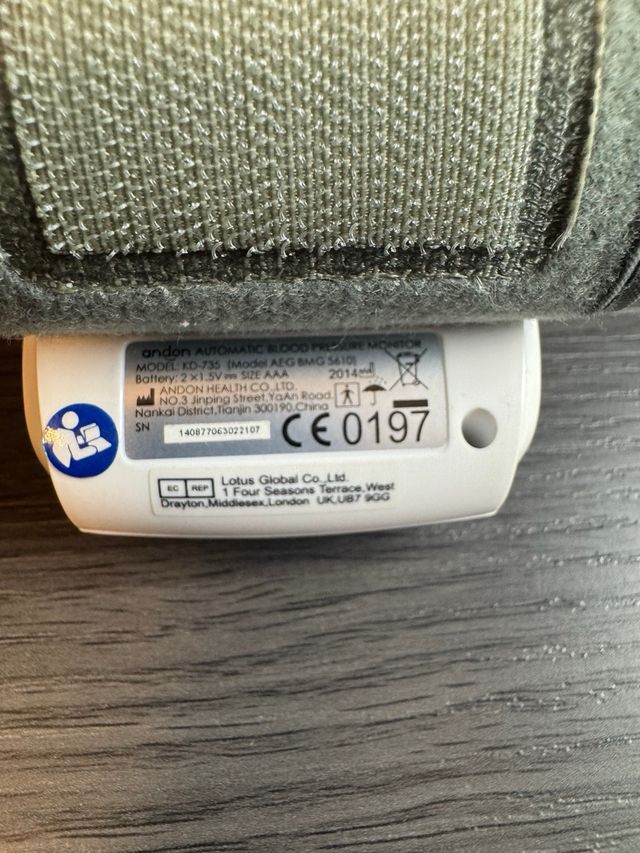 Tensiómetro de muñeca AEG BMG 5610