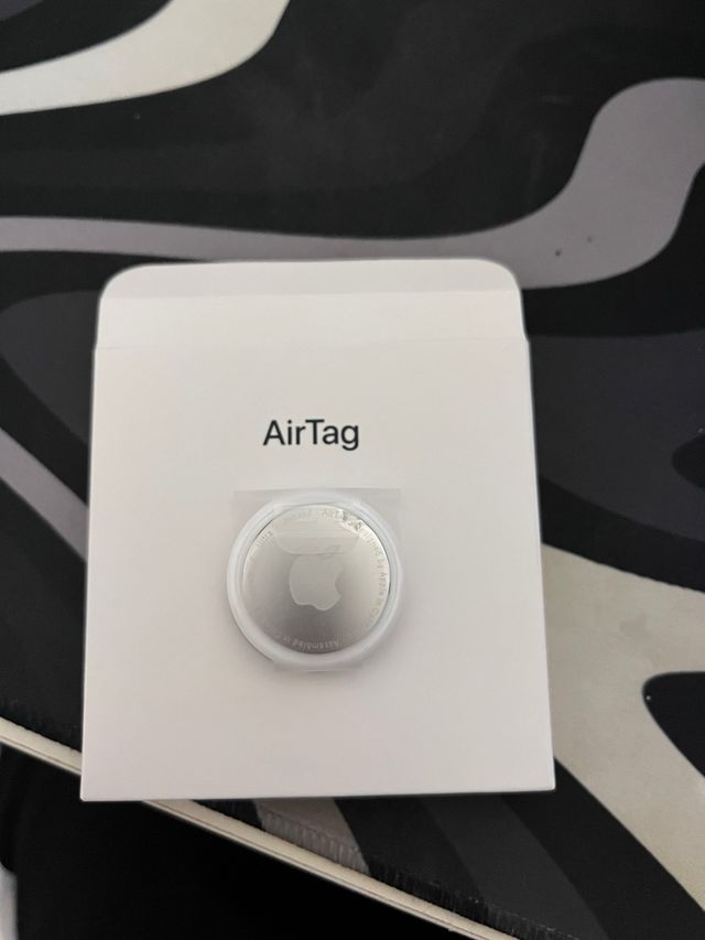Apple AirTag