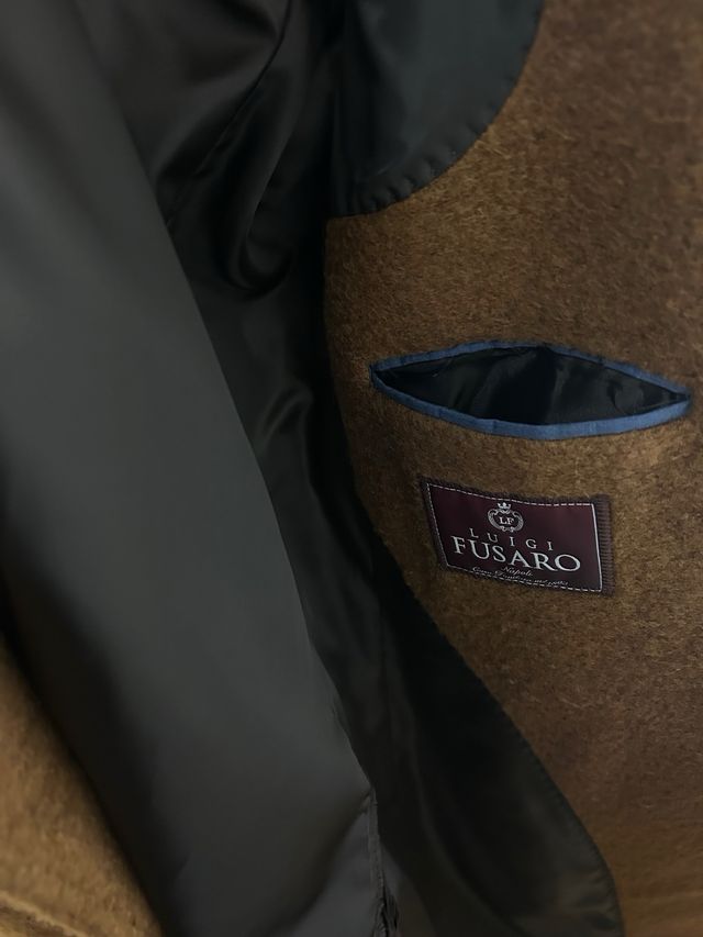 Abrigo marrón de lana . Marca italiana