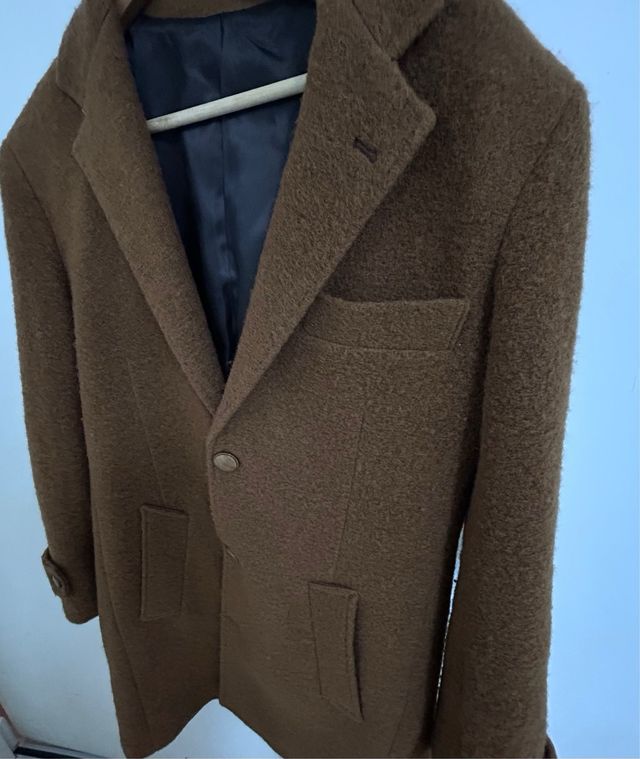 Abrigo marrón de lana . Marca italiana