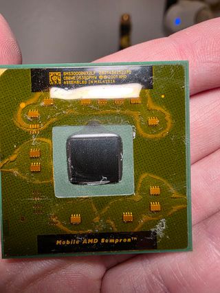 CPU AMD Sempron Mobile 3000+